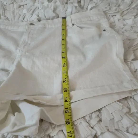 True Craft Skimmer Shorts Womens 24W White Denim Mid Rise Cuffed Stretch Plus - Picture 15 of 16